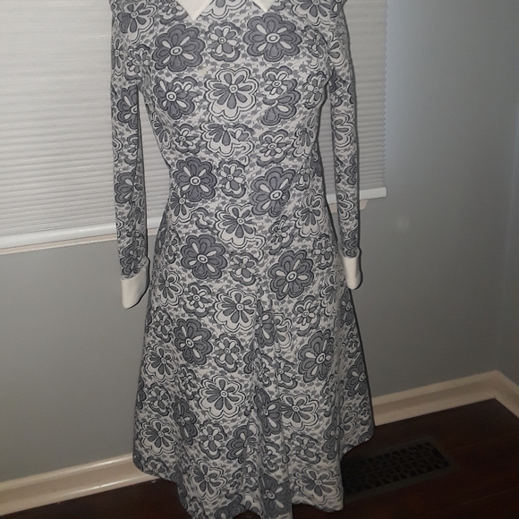 Vintage 70's long sleeve dress - Picture 2 of 2